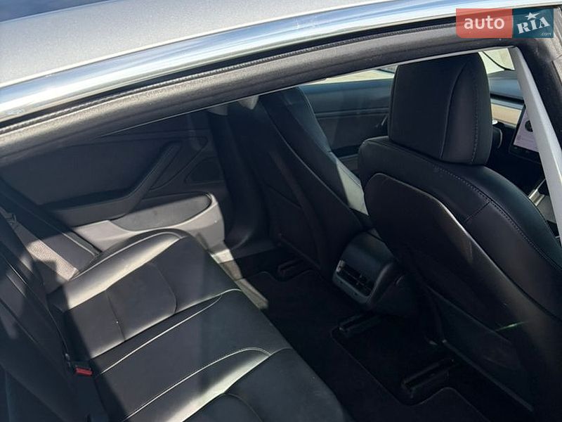 Седан Tesla Model 3 2018 в Черновцах фото 10 Седан Tesla Model 3 2018 в Черновцах