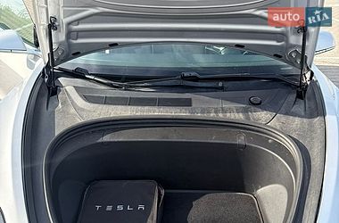Седан Tesla Model 3 2018 в Черновцах фото 14 Седан Tesla Model 3 2018 в Черновцах