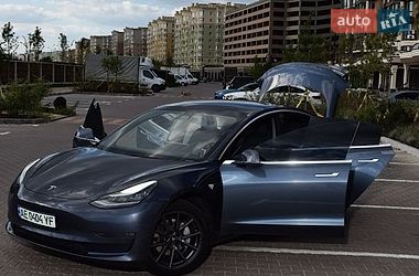 tesla model-3 2019 в Київ від професійного продавця Ангеліна