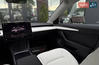 Седан Tesla Model 3 2022 в Львове фото 13 Седан Tesla Model 3 2022 в Львове