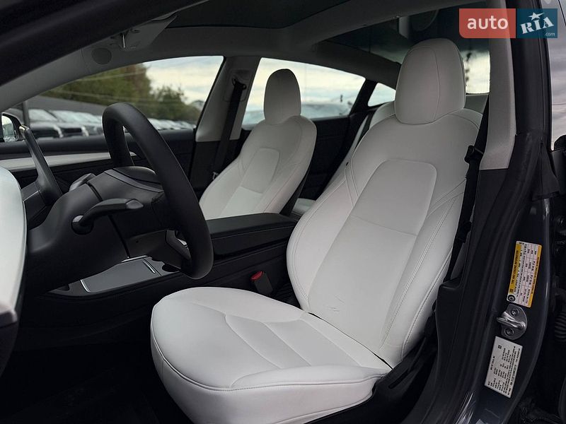 Седан Tesla Model 3 2022 в Львове фото 18 Седан Tesla Model 3 2022 в Львове