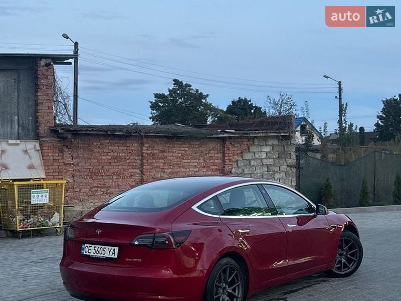 Седан Tesla Model 3 2019 в Ивано-Франковске
