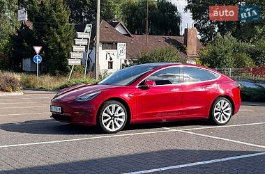 Седан Tesla Model 3 2019 в Киеве