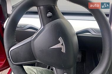 Седан Tesla Model 3 2021 в Ровно