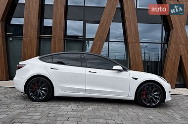 Седан Tesla Model 3 2018 в Луцке