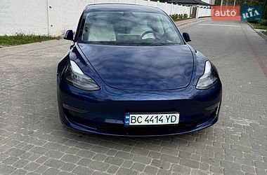 Седан Tesla Model 3 2022 в Львові