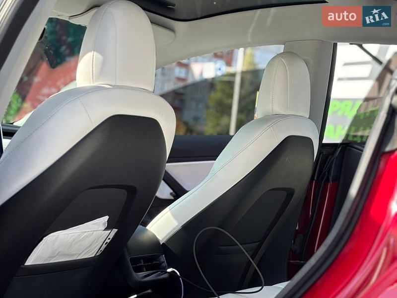 Седан Tesla Model 3 2019 в Нежине