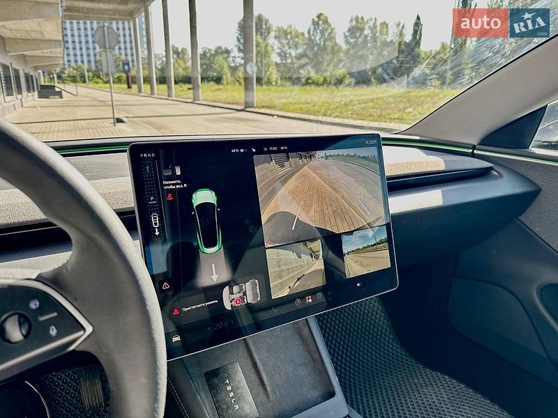 Седан Tesla Model 3 2024 в Києві