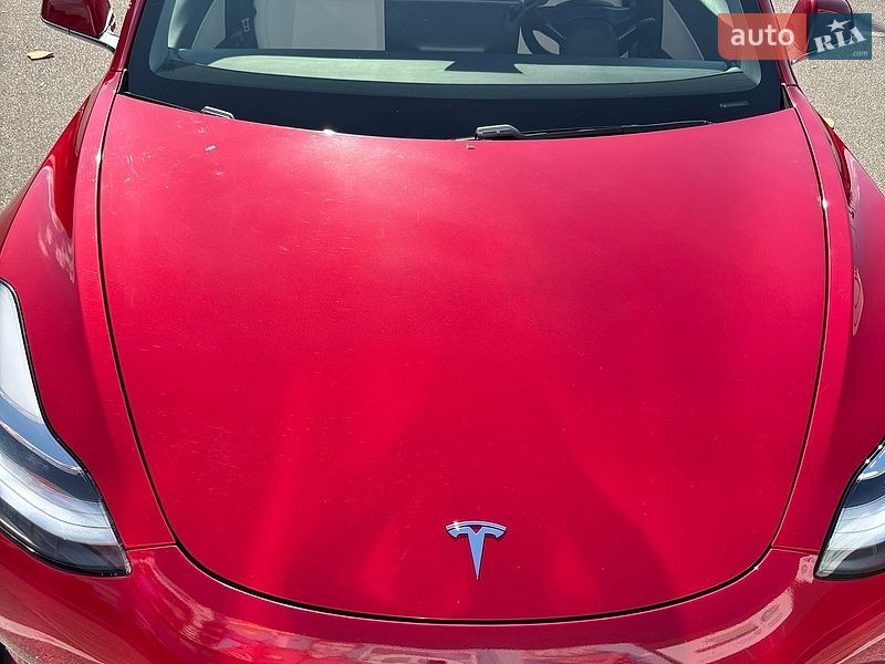 Седан Tesla Model 3 2018 в Киеве