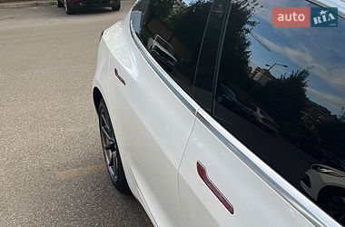 Седан Tesla Model 3 2020 в Києві