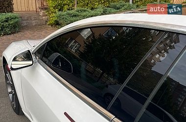 Седан Tesla Model 3 2020 в Києві