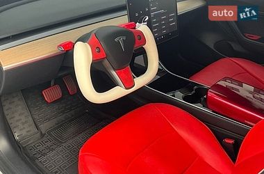 Седан Tesla Model 3 2020 в Києві