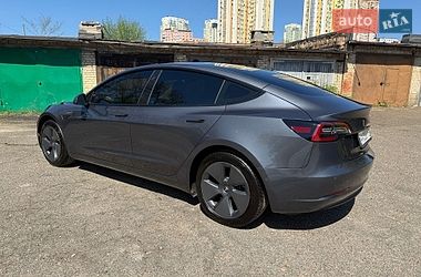 Седан Tesla Model 3 2022 в Києві
