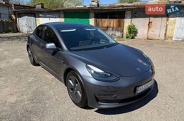 Седан Tesla Model 3 2022 в Києві