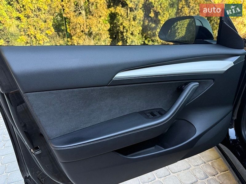 Седан Tesla Model 3 2022 в Львове фото 10 Седан Tesla Model 3 2022 в Львове