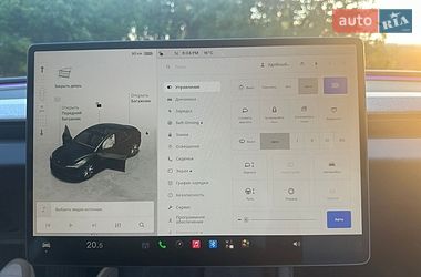 Седан Tesla Model 3 2024 в Запоріжжі