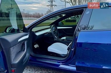 Седан Tesla Model 3 2023 в Дніпрі