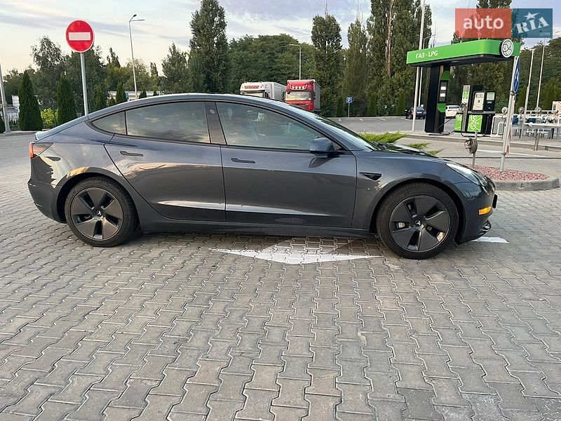 Седан Tesla Model 3 2020 в Кременчуге