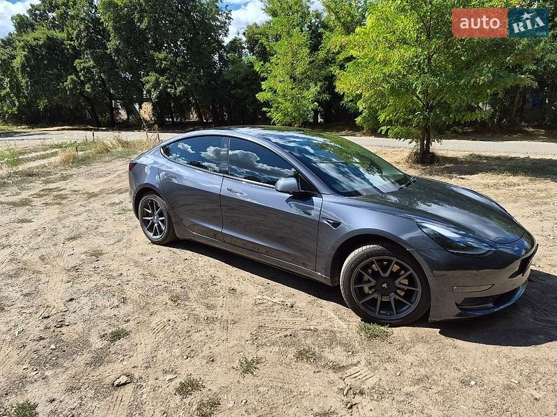 Седан Tesla Model 3 2022 в Одесі