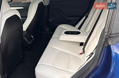 Седан Tesla Model 3 2022 в Полтаве