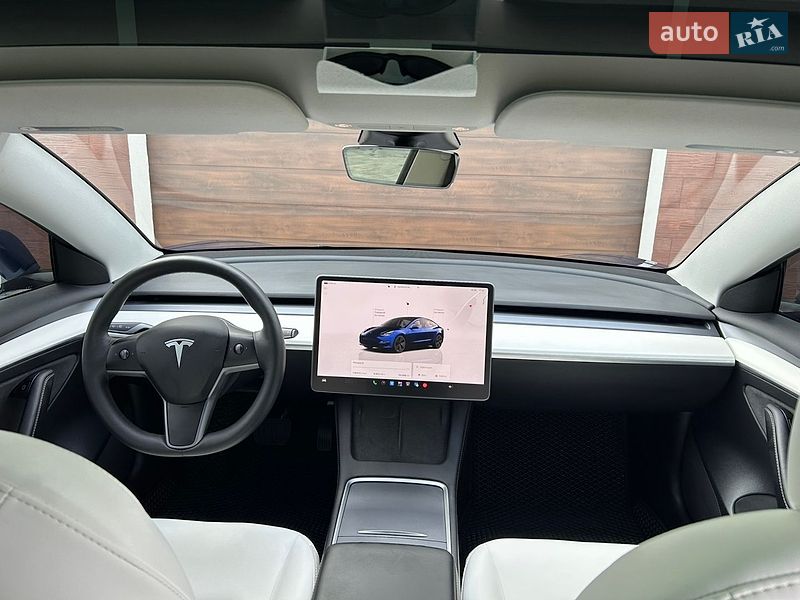 Седан Tesla Model 3 2022 в Полтаве