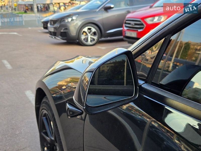 Седан Tesla Model 3 2021 в Києві
