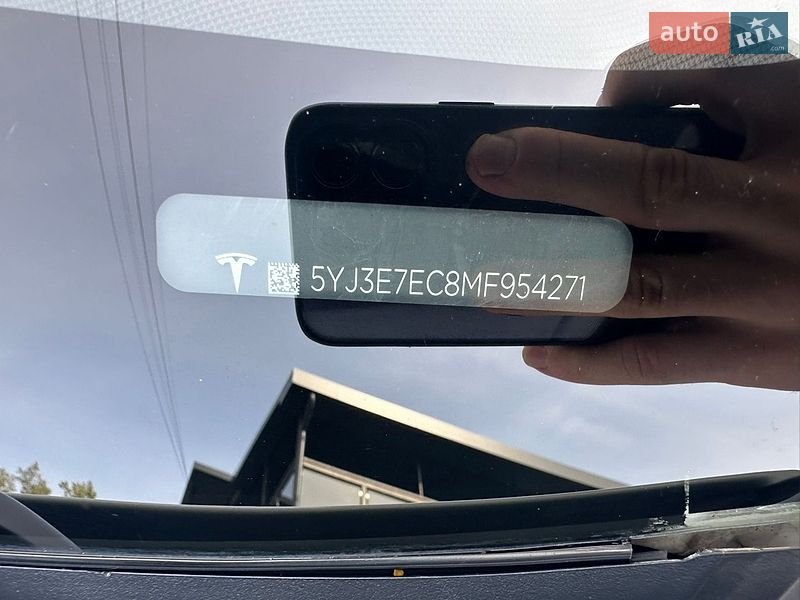 Седан Tesla Model 3 2021 в Могилев-Подольске