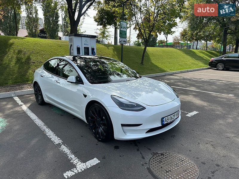 Tesla Model 3 2021