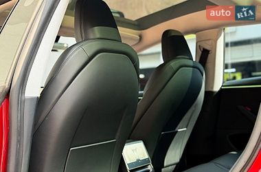 Седан Tesla Model 3 2024 в Киеве