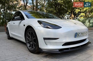 Седан Tesla Model 3 2019 в Львове