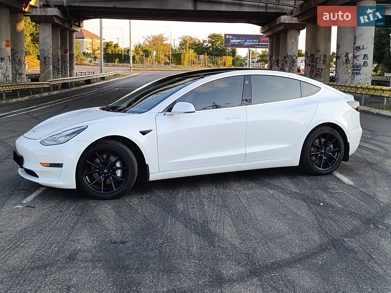 Седан Tesla Model 3 2019 в Одессе фото 5 Седан Tesla Model 3 2019 в Одессе