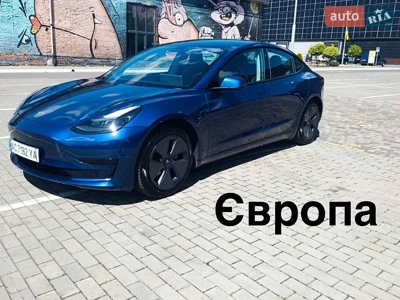 Tesla Model 3 2022
