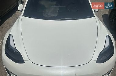 Седан Tesla Model 3 2022 в Дніпрі