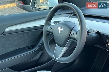 Седан Tesla Model 3 2023 в Рівному