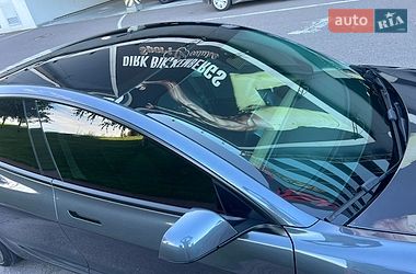 Седан Tesla Model 3 2022 в Києві
