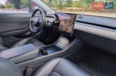 Седан Tesla Model 3 2019 в Одессе