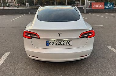 Седан Tesla Model 3 2022 в Харкові
