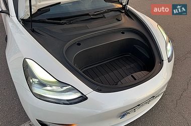 Седан Tesla Model 3 2022 в Харкові