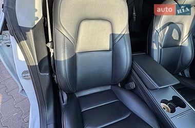 Седан Tesla Model 3 2022 в Харкові