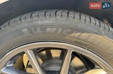 Седан Tesla Model 3 2022 в Харкові