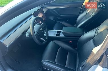 Седан Tesla Model 3 2022 в Киеве