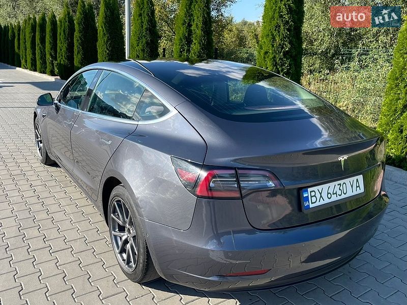 Седан Tesla Model 3 2019 в Хмельницком