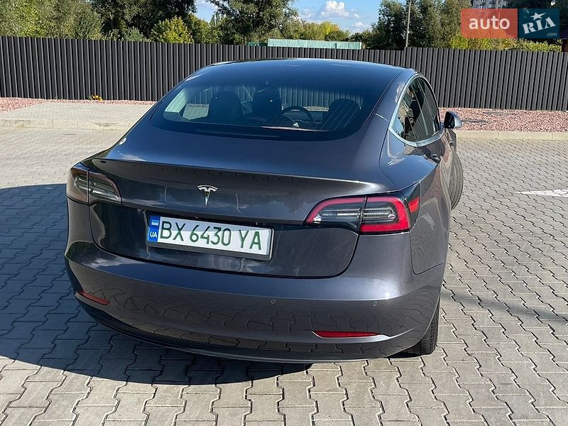 Седан Tesla Model 3 2019 в Хмельницком