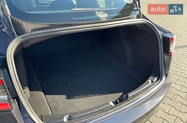 Седан Tesla Model 3 2019 в Хмельницком