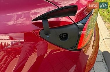 Седан Tesla Model 3 2018 в Львове