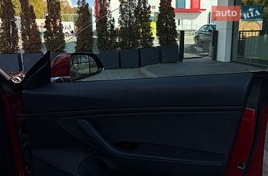 Седан Tesla Model 3 2018 в Львове