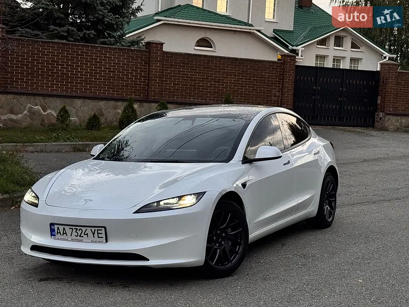 Tesla Model 3