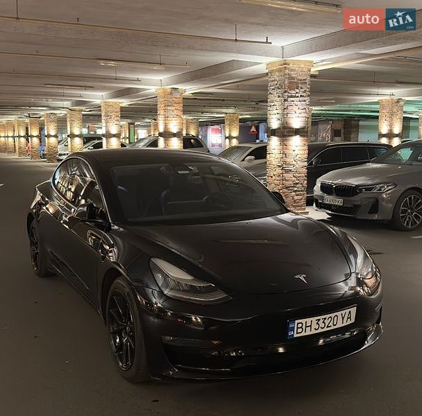 Седан Tesla Model 3 2020 в Одессе