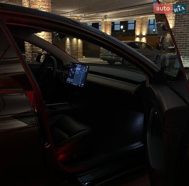 Седан Tesla Model 3 2020 в Одессе