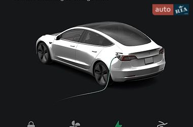 Седан Tesla Model 3 2017 в Киеве